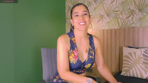 Snapshot of sunny_river chatting on 04/24/26, 12:07 Sunny River online show from 04/24/26, 12:07