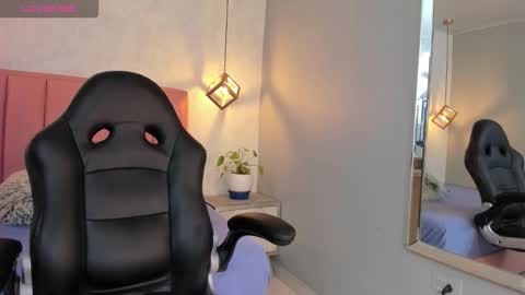  S U N N Y online show from 10/03/25, 12:24