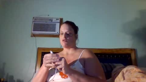 Sunnie online show from 12/23/24, 04:55