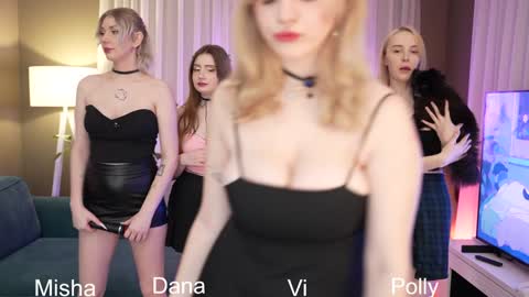 Fia  -  TG -  Mia -  Alice -  online show from 01/19/25, 11:53