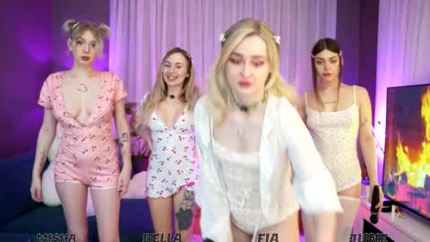 Fia  -  TG -  Mia -  Alice -  online show from 02/10/25, 02:19