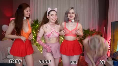 Fia  -  TG -  Mia -  Alice -  online show from 09/22/25, 12:01
