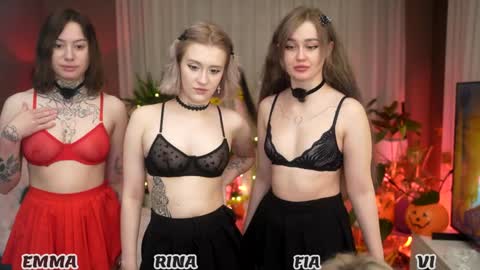 Fia  -  TG -  Mia -  Alice -  online show from 10/25/25, 03:03