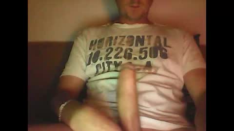 sunnygun0 online show from 10/19/25, 07:58