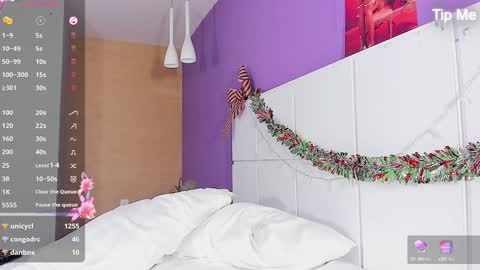      online show from 02/03/25, 03:06