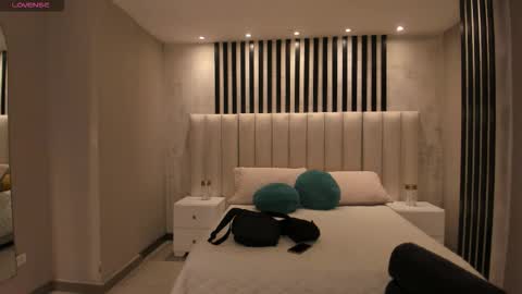 Sunny Rivers online show from 03/22/26, 04:32