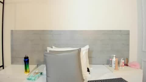 sunnywhitee online show from 01/05/26, 07:17