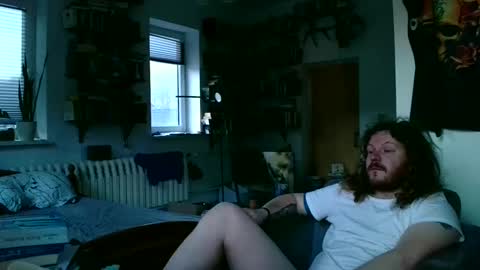 Snapshot of sunr1sa chatting on 12/23/24, 07:06 sunr1sa online show from 12/23/24, 07:06