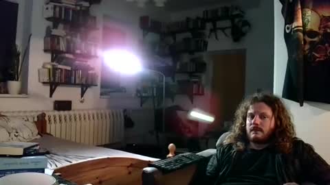 Snapshot of sunr1sa chatting on 12/25/24, 04:43 sunr1sa online show from 12/25/24, 04:43