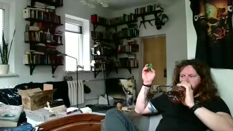 Snapshot of sunr1sa chatting on 01/02/25, 11:41 sunr1sa online show from 01/02/25, 11:41