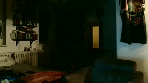 Snapshot of sunr1sa chatting on 01/06/25, 08:50 sunr1sa online show from 01/06/25, 08:50