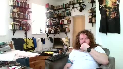 Snapshot of sunr1sa chatting on 03/02/25, 09:21 sunr1sa online show from 03/02/25, 09:21