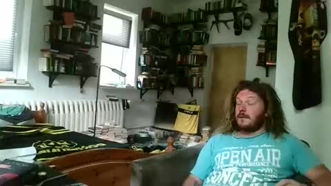 Snapshot of sunr1sa chatting on 09/14/25, 06:23 sunr1sa online show from 09/14/25, 06:23