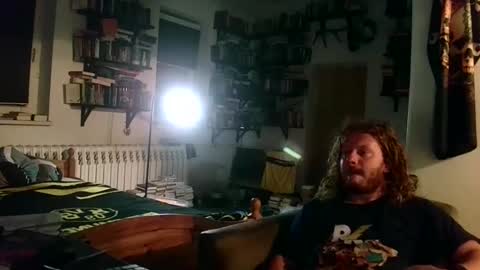 Snapshot of sunr1sa chatting on 09/15/25, 04:01 sunr1sa online show from 09/15/25, 04:01