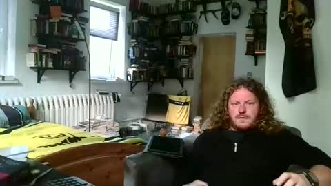 Snapshot of sunr1sa chatting on 09/21/25, 05:53 sunr1sa online show from 09/21/25, 05:53