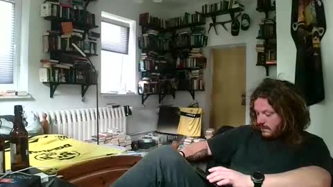 Snapshot of sunr1sa chatting on 10/05/25, 06:45 sunr1sa online show from 10/05/25, 06:45