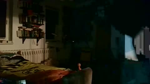 Snapshot of sunr1sa chatting on 10/06/25, 03:59 sunr1sa online show from 10/06/25, 03:59