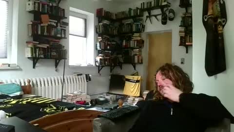 Snapshot of sunr1sa chatting on 10/11/25, 01:53 sunr1sa online show from 10/11/25, 01:53