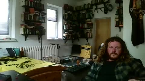 Snapshot of sunr1sa chatting on 10/23/25, 03:00 sunr1sa online show from 10/23/25, 03:00