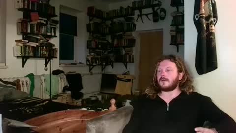 Snapshot of sunr1sa chatting on 10/29/25, 05:31 sunr1sa online show from 10/29/25, 05:31