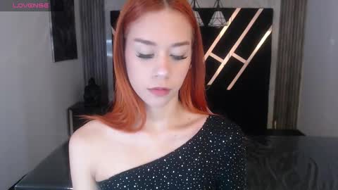 Susana   Mejia online show from 12/18/25, 10:54