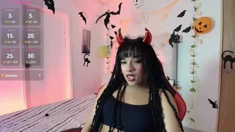    online show from 10/08/25, 02:25