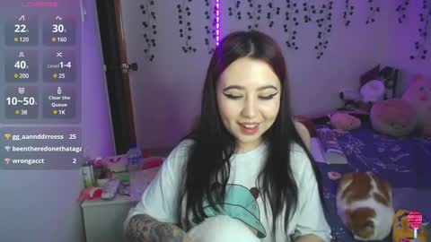 Snapshot of sunset_pienk chatting on 02/21/25, 04:18 Sunset online show from 02/21/25, 04:18