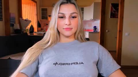 sunsetwithava online show from 02/20/26, 06:26