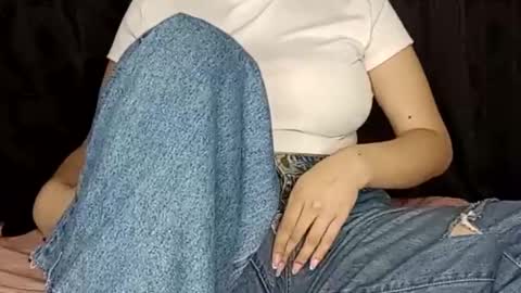 Annie online show from 01/09/25, 08:44