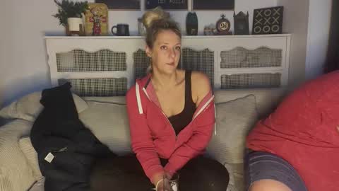 Ava online show from 12/03/25, 03:10