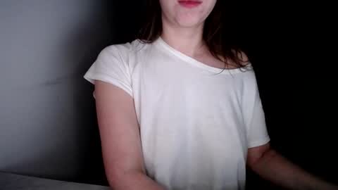 Snapshot of sunshine_in_your_life chatting on 02/05/26, 01:32 sunshine_in_your_life online show from 02/05/26, 01:32