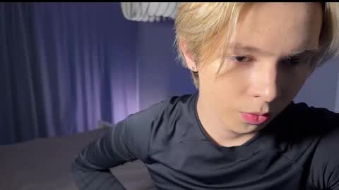 Snapshot of sunshinealex chatting on 02/27/25, 02:54 sunshinealex online show from 02/27/25, 02:54