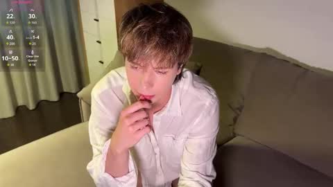 Snapshot of sunshinealex chatting on 09/17/25, 09:22 sunshinealex online show from 09/17/25, 09:22