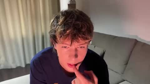 Snapshot of sunshinealex chatting on 09/22/25, 09:00 sunshinealex online show from 09/22/25, 09:00