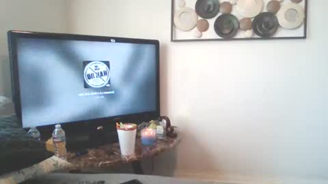 WATCHMEMAKEYOUCUM online show from 12/18/24, 02:38