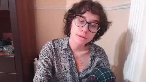 Hella online show from 11/28/25, 04:31