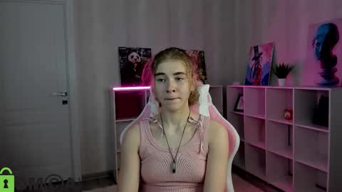 anna online show from 10/15/25, 09:31