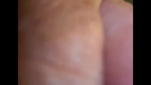 Snapshot of suntroll chatting on 01/10/25, 11:00 Suntroll online show from 01/10/25, 11:00