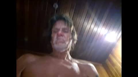 Snapshot of suntroll chatting on 01/17/25, 08:34 Suntroll online show from 01/17/25, 08:34