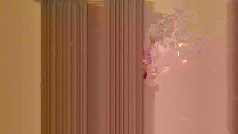 Snapshot of suntroll chatting on 03/12/25, 03:24 Suntroll online show from 03/12/25, 03:24