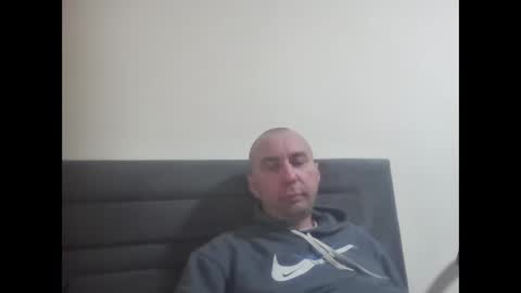 super42835015 online show from 01/18/26, 06:23