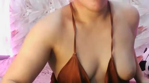 Snapshot of superb_ass25 chatting on 06/04/26, 04:29 KIMZY online show from 06/04/26, 04:29