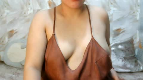 Snapshot of superb_ass25 chatting on 07/25/26, 04:21 KIMZY online show from 07/25/26, 04:21