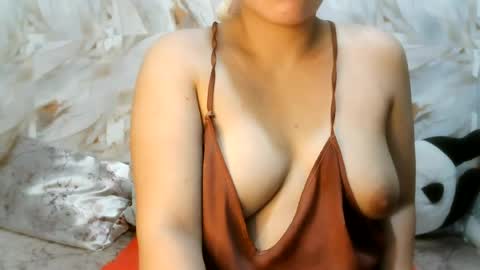 Snapshot of superb_ass25 chatting on 07/29/26, 05:49 KIMZY online show from 07/29/26, 05:49