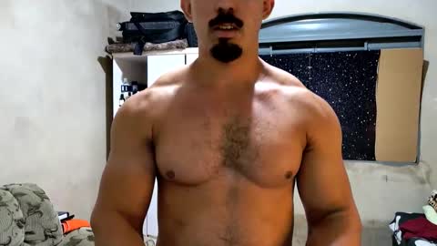 Snapshot of superbigmr chatting on 04/17/26, 05:10 james online show from 04/17/26, 05:10