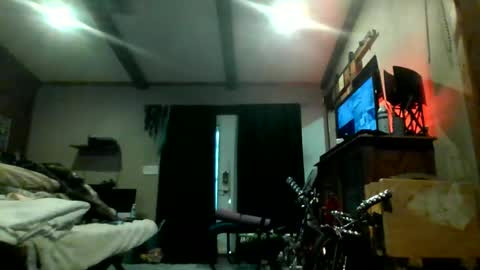 Snapshot of superd512 chatting on 12/15/24, 07:31 Guero Cash online show from 12/15/24, 07:31