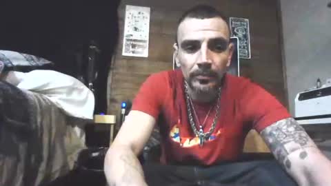 Snapshot of superd512 chatting on 01/31/25, 07:29 Guero Cash online show from 01/31/25, 07:29