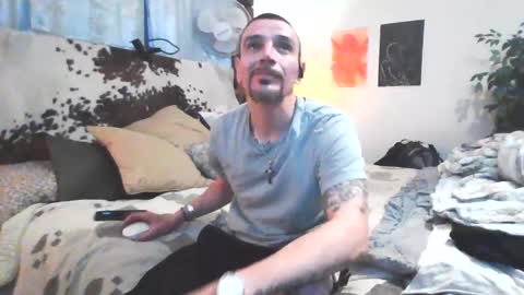 Snapshot of superd512 chatting on 02/03/25, 02:47 Guero Cash online show from 02/03/25, 02:47