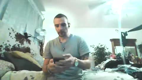 Snapshot of superd512 chatting on 02/03/25, 08:13 Guero Cash online show from 02/03/25, 08:13