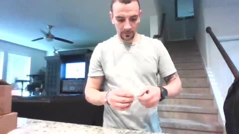 Snapshot of superd512 chatting on 02/11/25, 06:33 Guero Cash online show from 02/11/25, 06:33